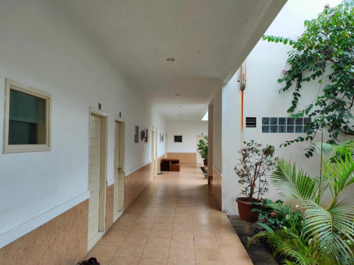 Roemah Moesi Hotel Medan Exterior photo
